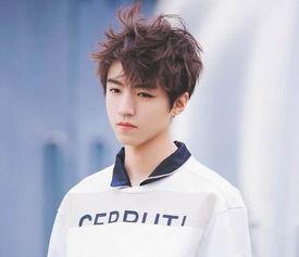 王俊凯吃瓜娱乐视频直播